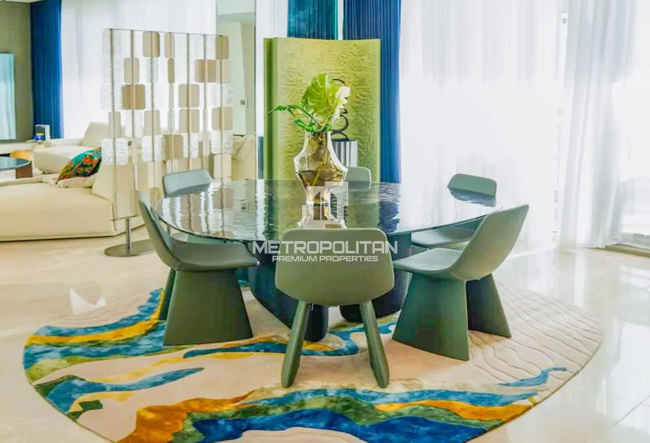 Fully Furnished and Upgraded | High Floor