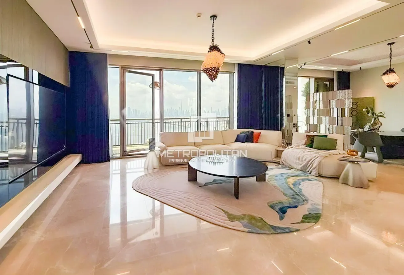 Fully Furnished and Upgraded | High Floor