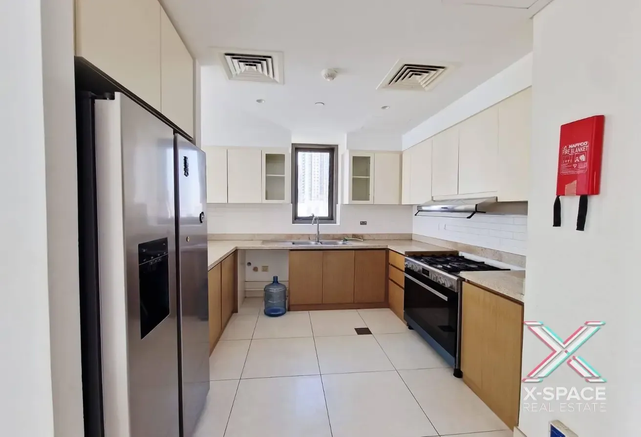 3BR + MAID WITH BURJ VIEW / VACANT NOW