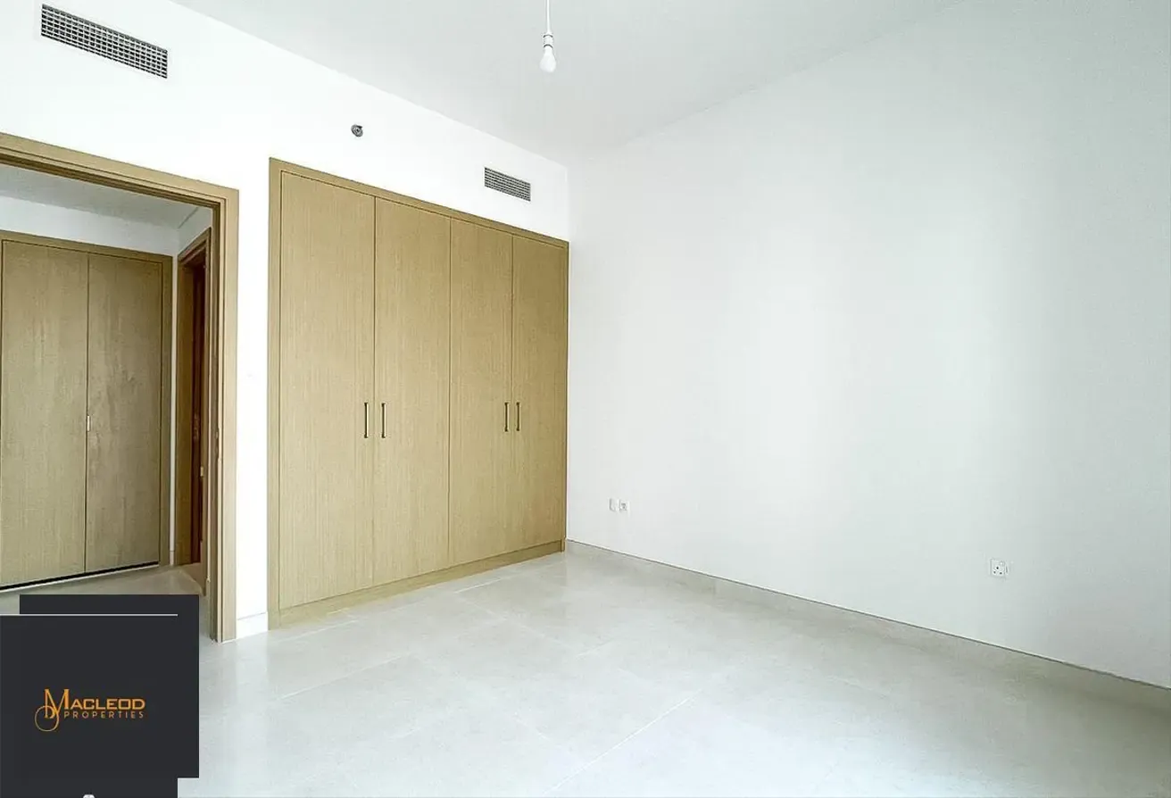 High Floor/ Partial Canal View/ Motivated Seller