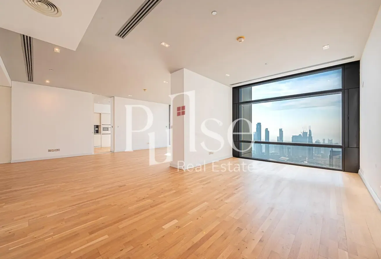 High Floor 3BR+Maids | Closed Kitchen | Burj View
