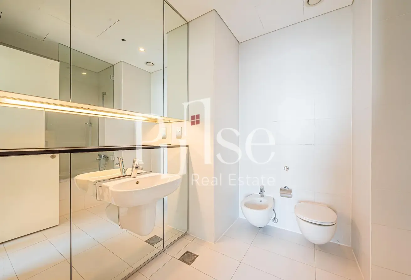 High Floor 3BR+Maids | Closed Kitchen | Burj View