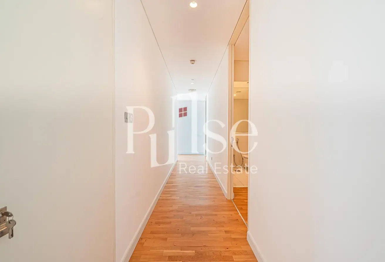 High Floor 3BR+Maids | Closed Kitchen | Burj View