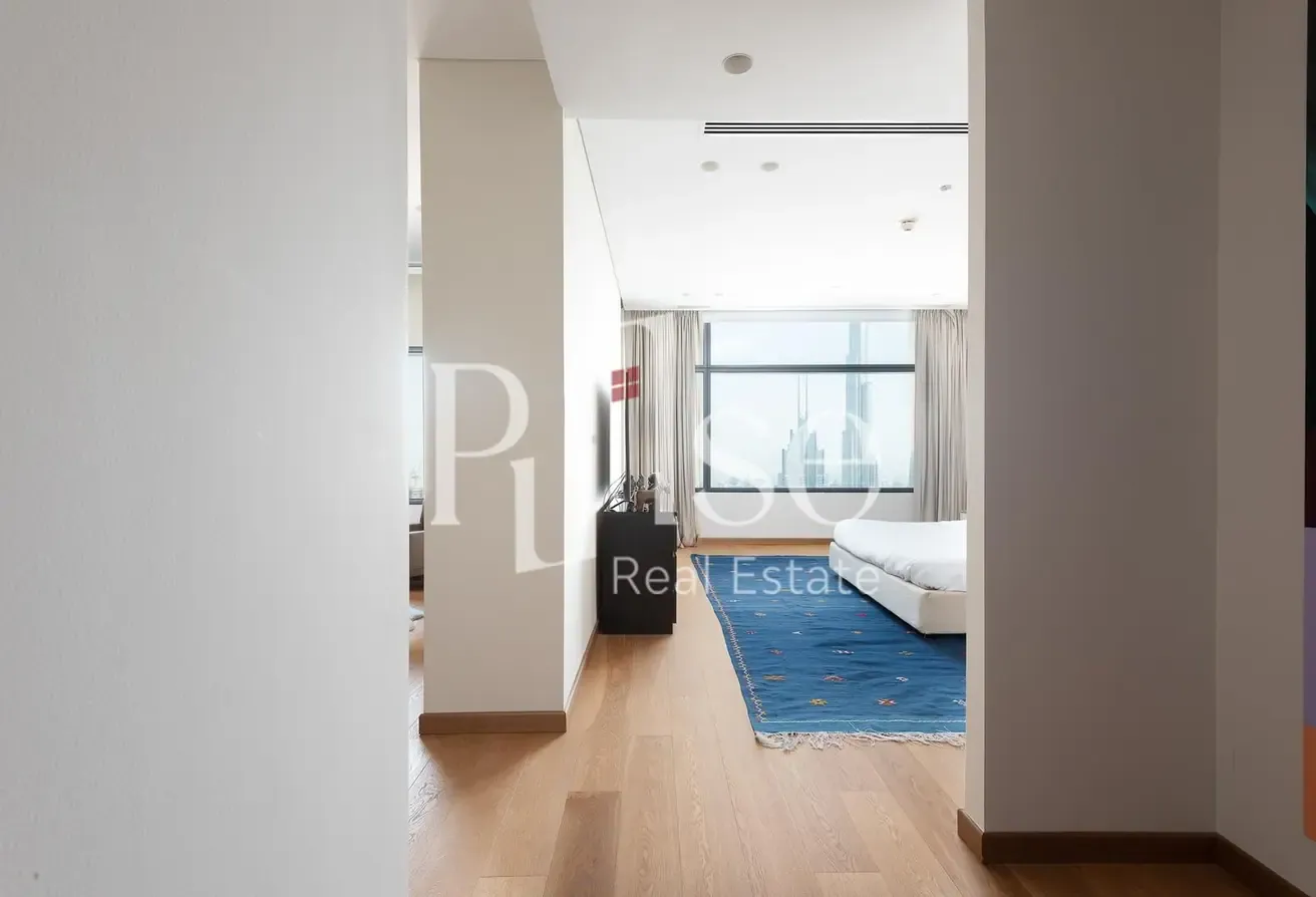Converted Upgraded 3BR + Maid | Burj Khalifa View