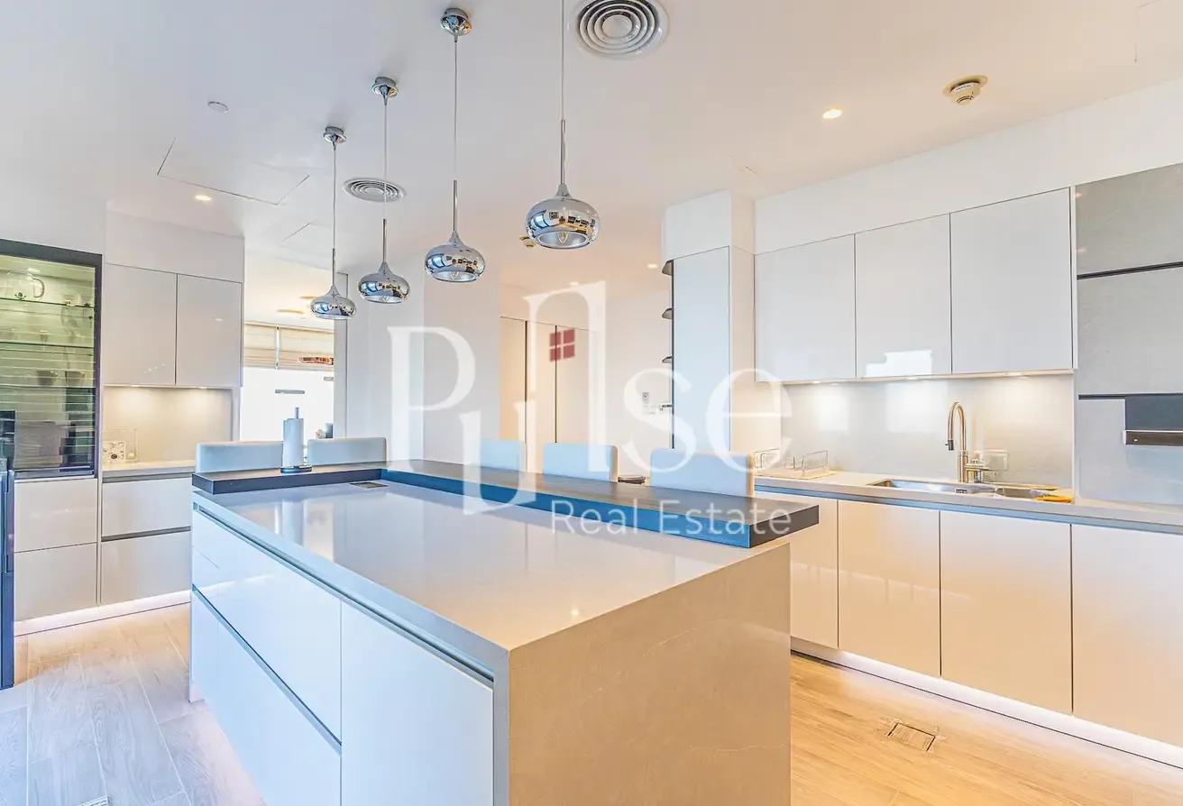 Prestige 3BR | High Floor | Burj Khalifa View