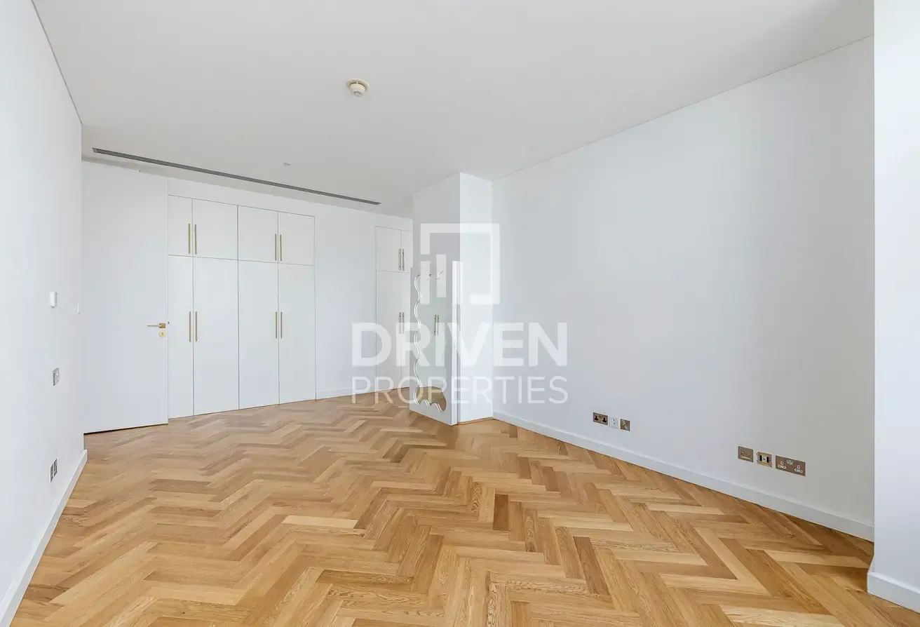 Prime Location | High Floor | Stunning View