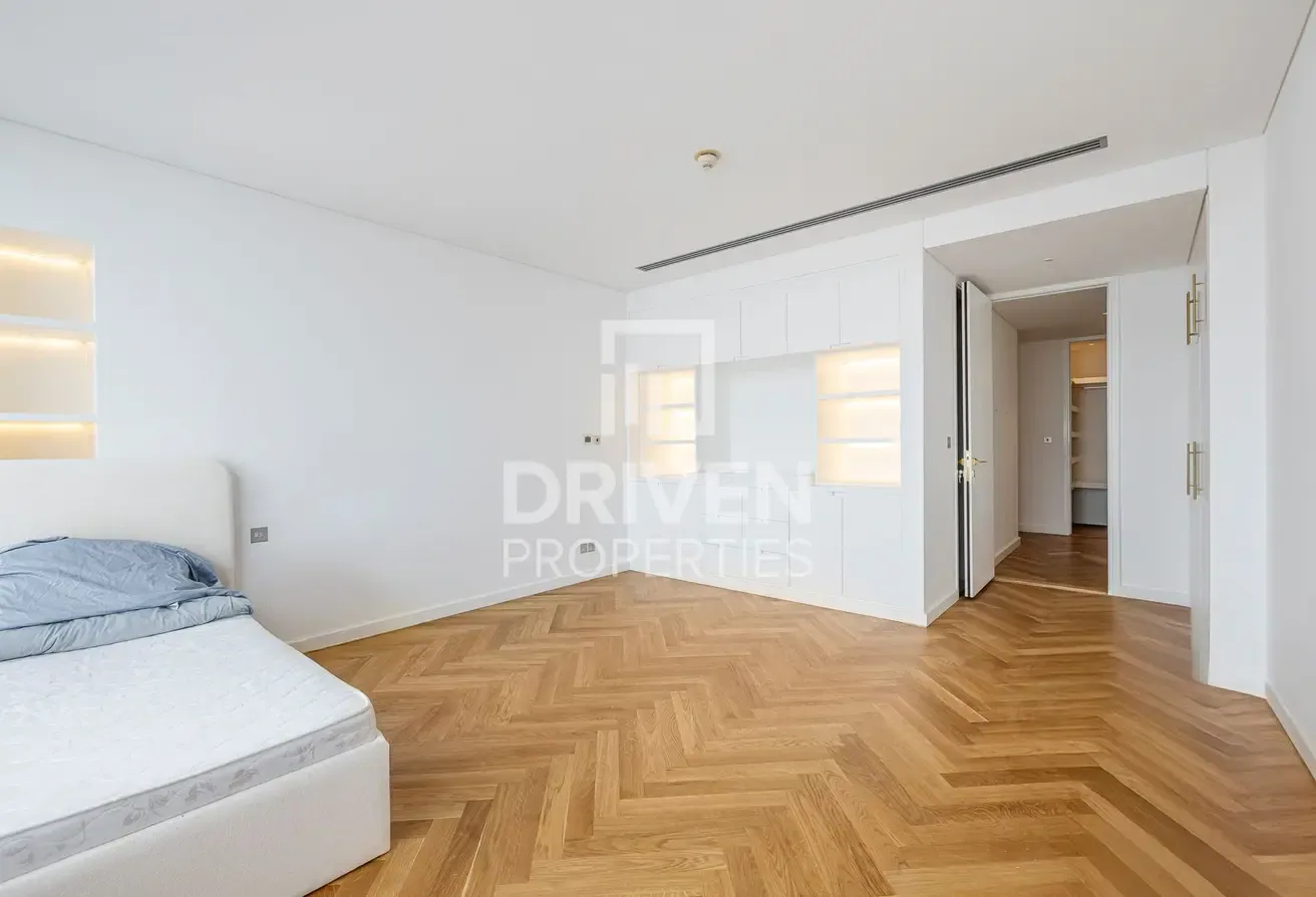 Prime Location | High Floor | Stunning View