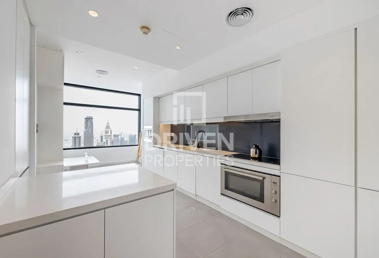 Prime Location | High Floor | Stunning View