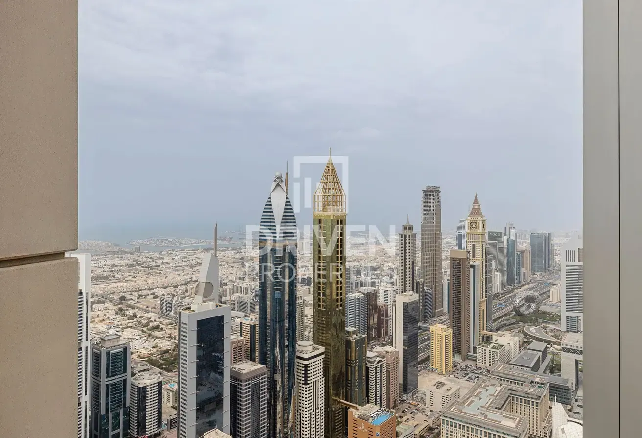 Prime Location | High Floor | Stunning View