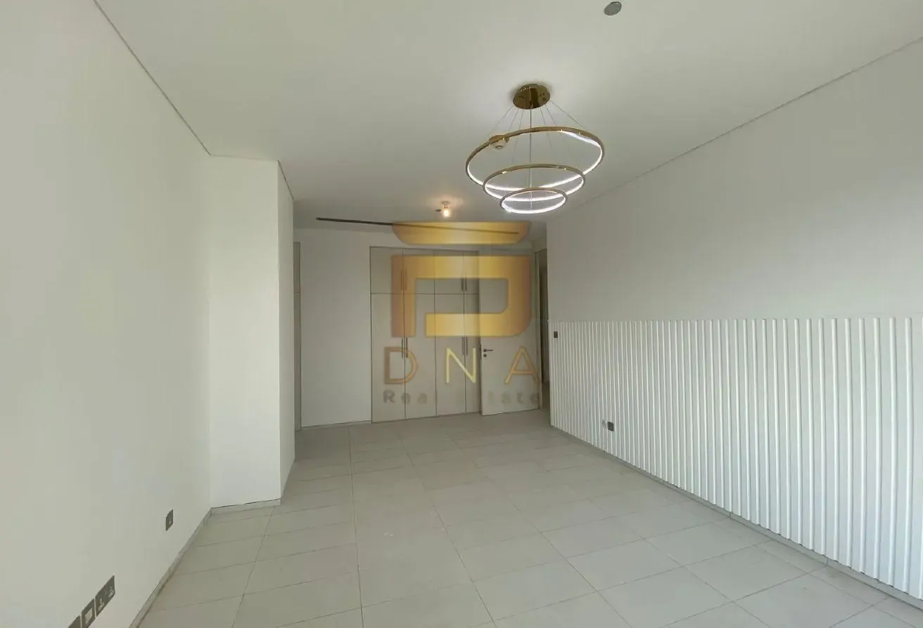 Very High Floor Full Burj Facing Chiller Free