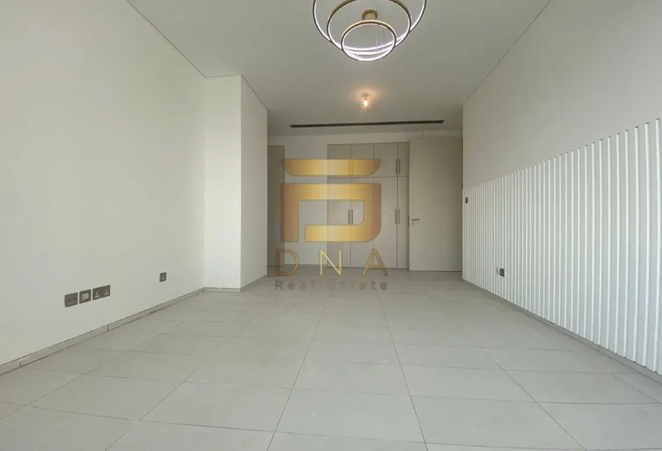 Very High Floor Full Burj Facing Chiller Free