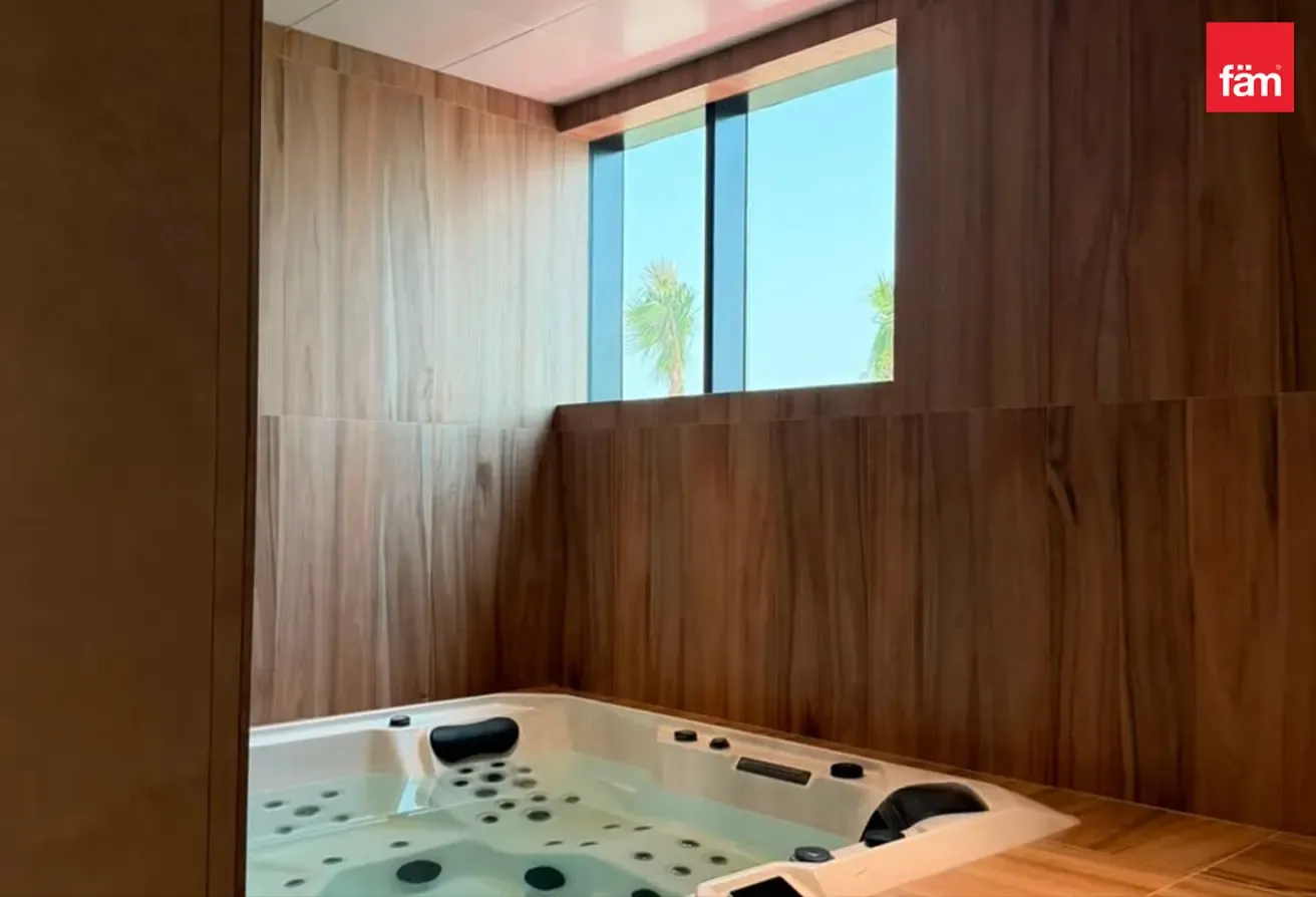 Spacious brand new High floor| High ROI