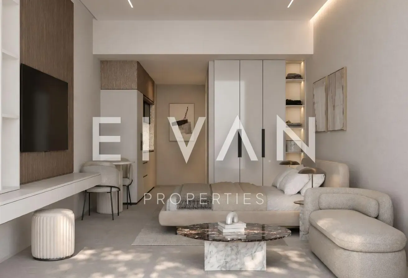 Luxury 2BR | Skyline View | Freehold