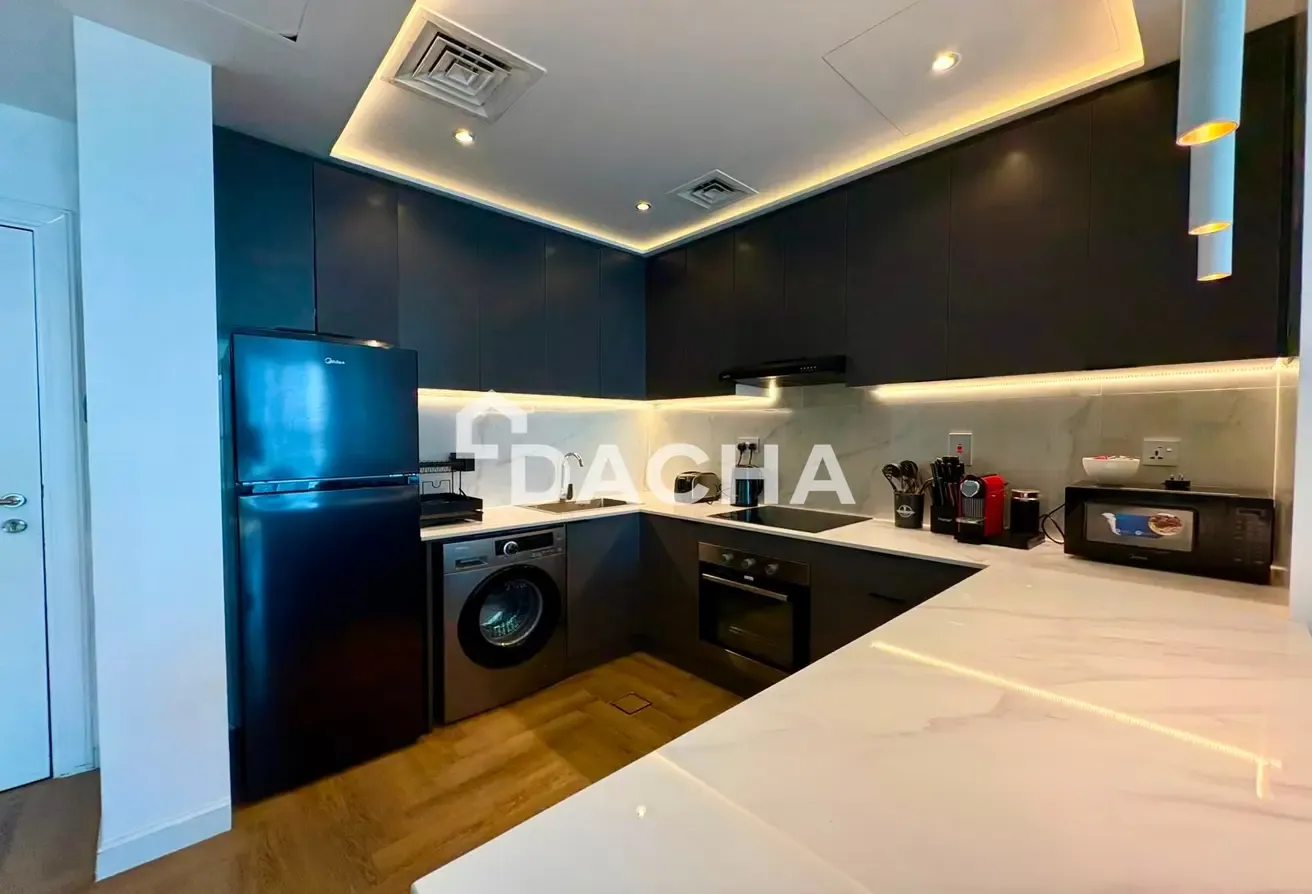 Fully Upgraded | Vacant | Golf Course Views
