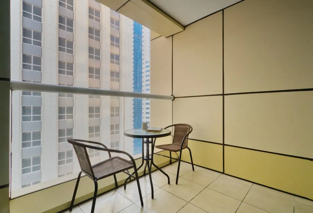 Renovated Luxury home fully equipped and furniture
