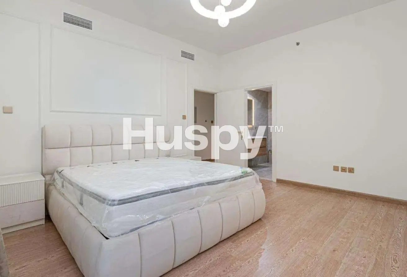 Upgraded | Vacant | Fully Furnished