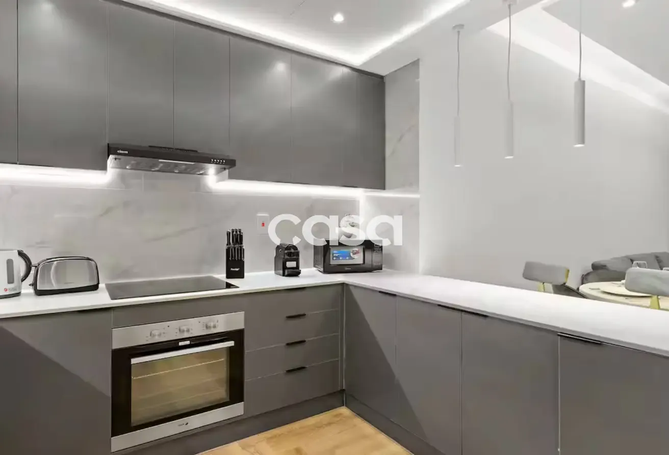 Upgraded Unit | Prime Area | Great Investment