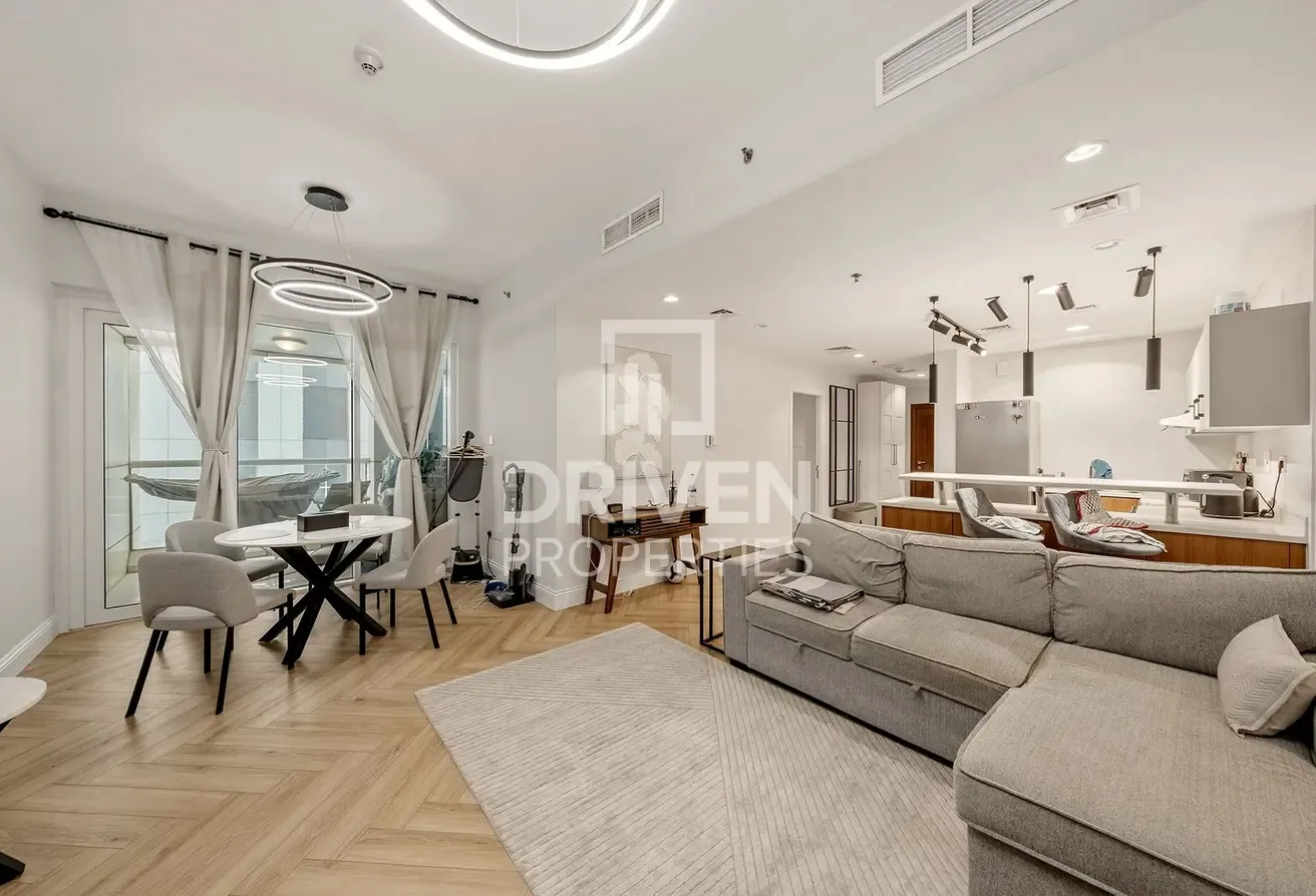 Investor Deal | Fully Upgraded | Spacious Unit