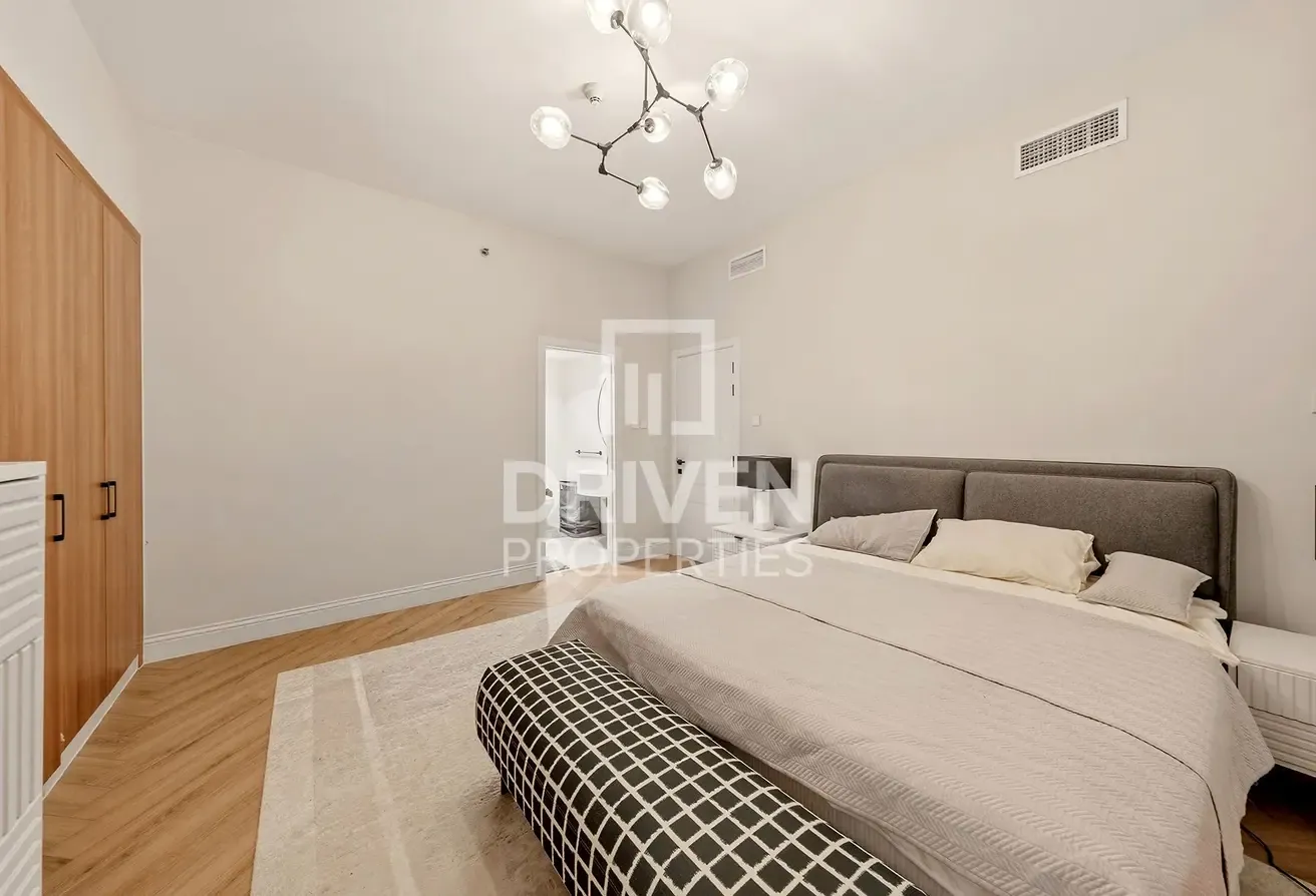 Investor Deal | Fully Upgraded | Spacious Unit