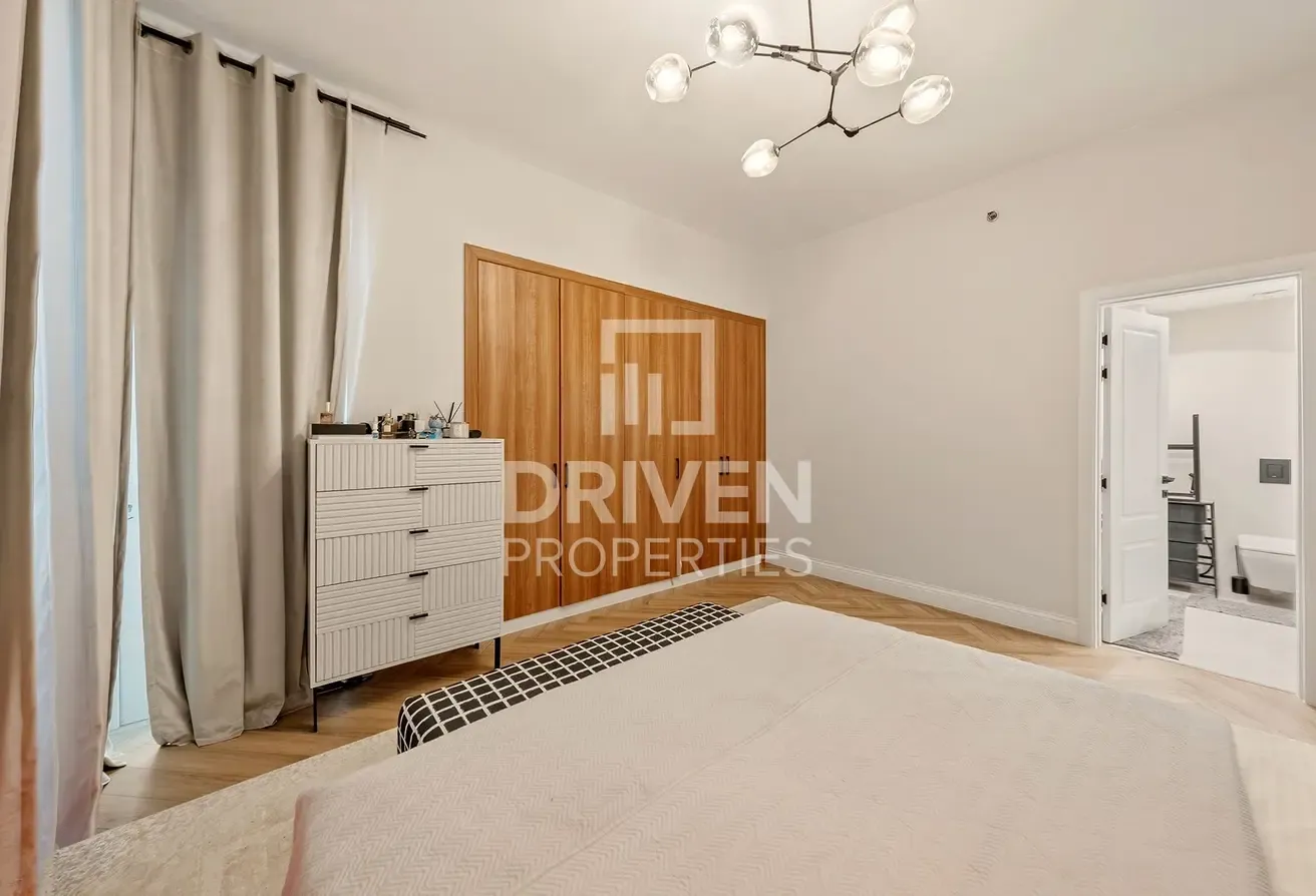 Investor Deal | Fully Upgraded | Spacious Unit