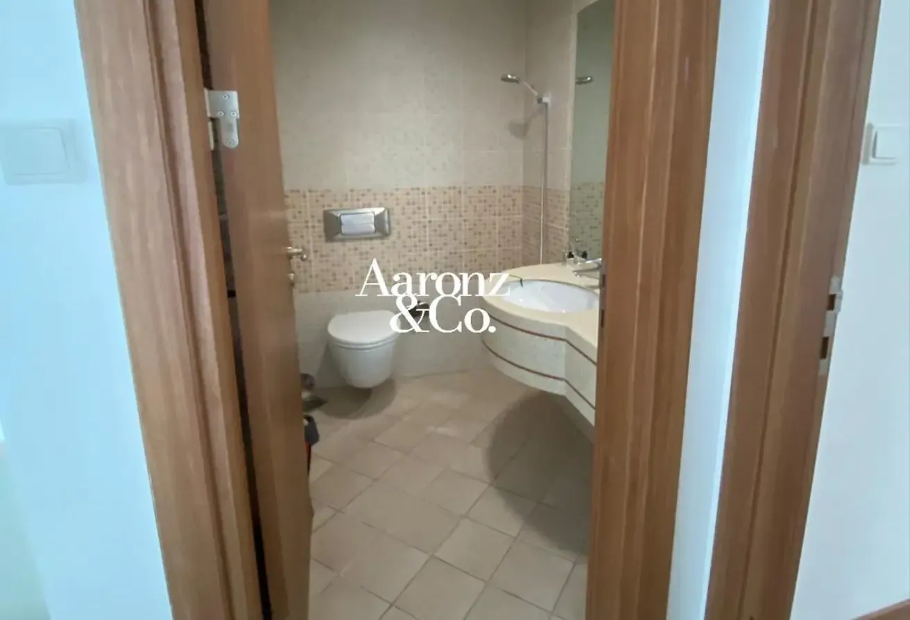 VACANT on Transfer  | Spacious Layout | High ROI%