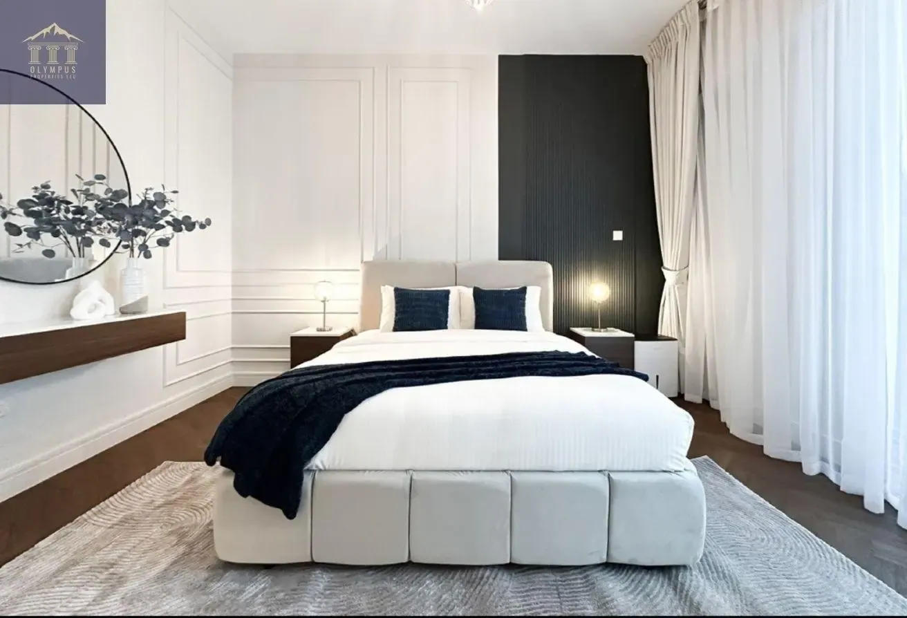 Upgraded 1-Bedroom Apartment | Walk to the beach