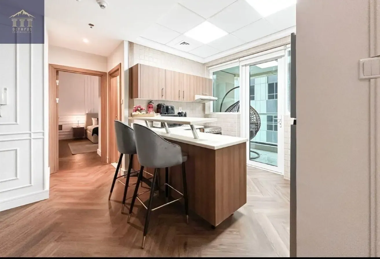Upgraded 1-Bedroom Apartment | Walk to the beach