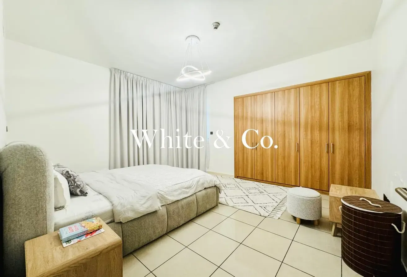Partial Sea Views | Mid Floor | Vacant