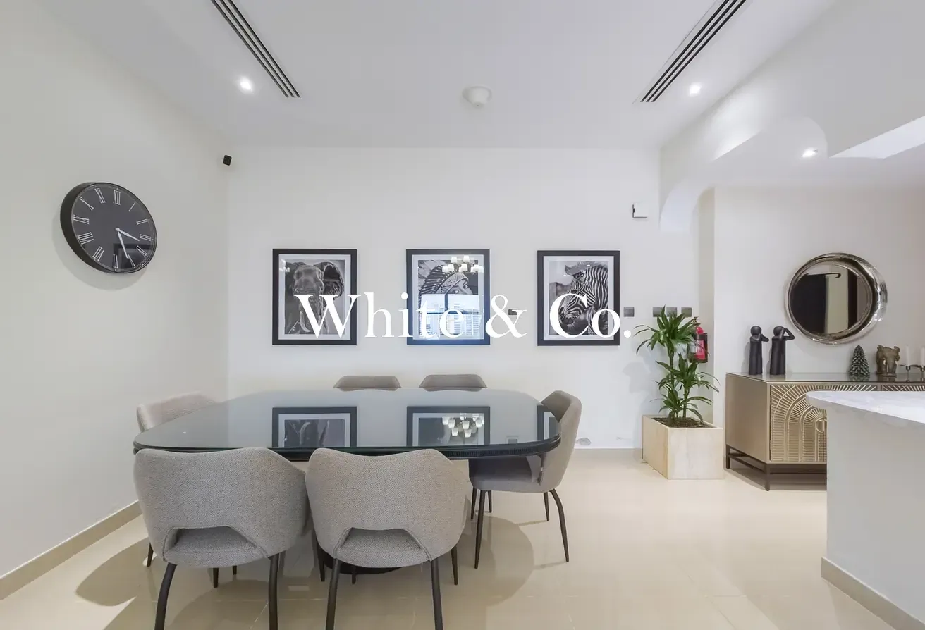UPGRADED | PERFECT LOCATION | HIGH FLOOR