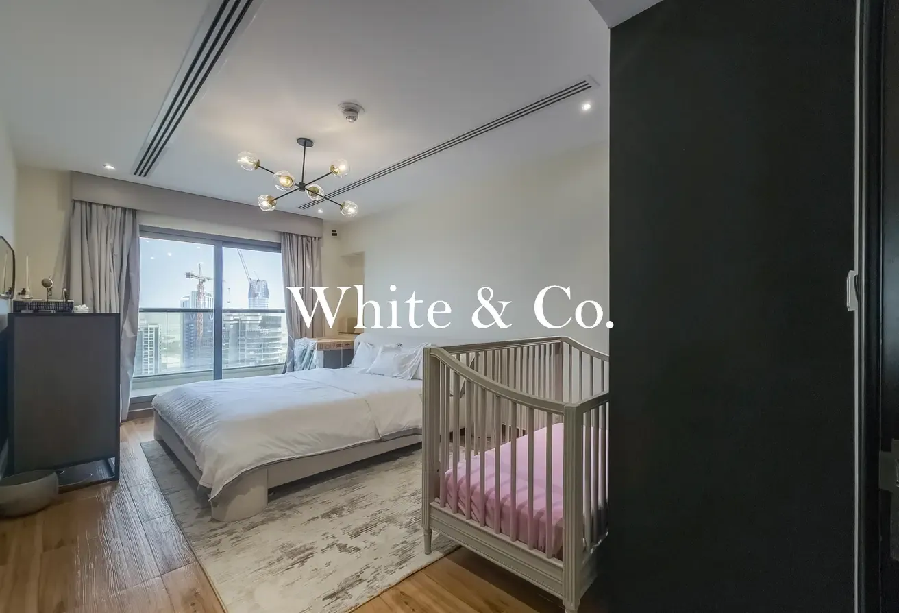 UPGRADED | PERFECT LOCATION | HIGH FLOOR