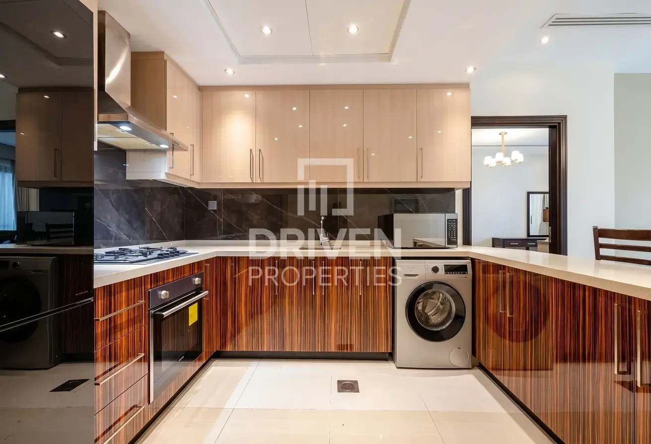 Vacant | Furnished | Largest Layout | Powder Room