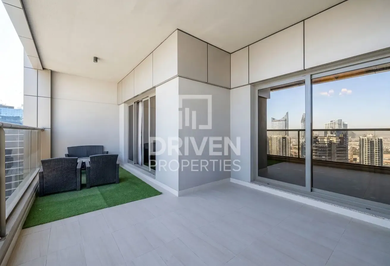Vacant | Furnished | Largest Layout | Powder Room
