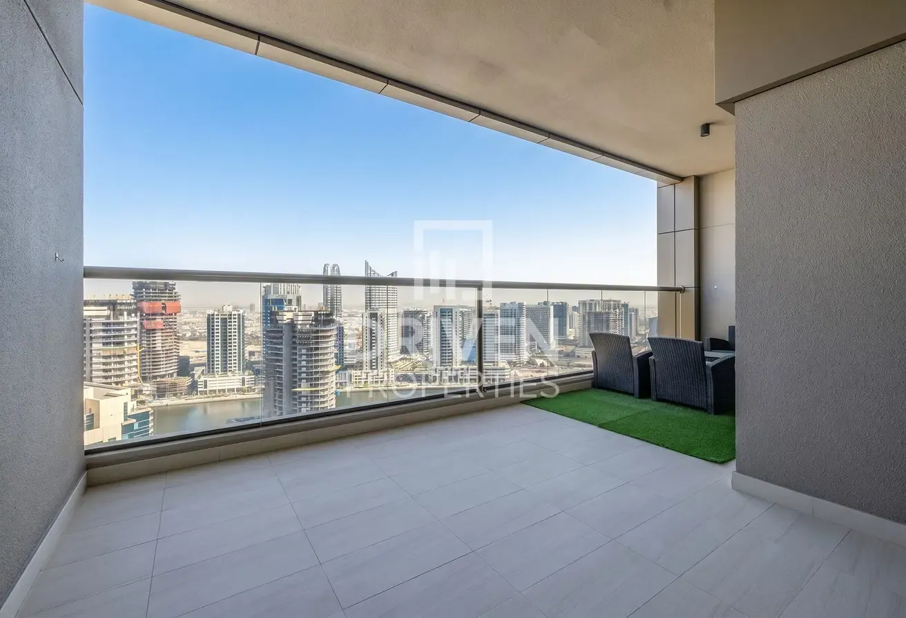 Vacant | Furnished | Largest Layout | Powder Room