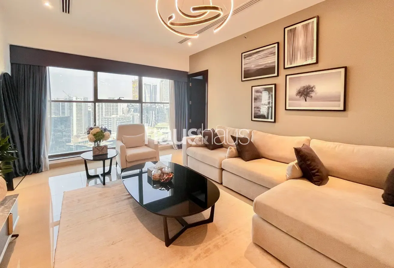 Vacant | Corner Unit | Fully Furnished