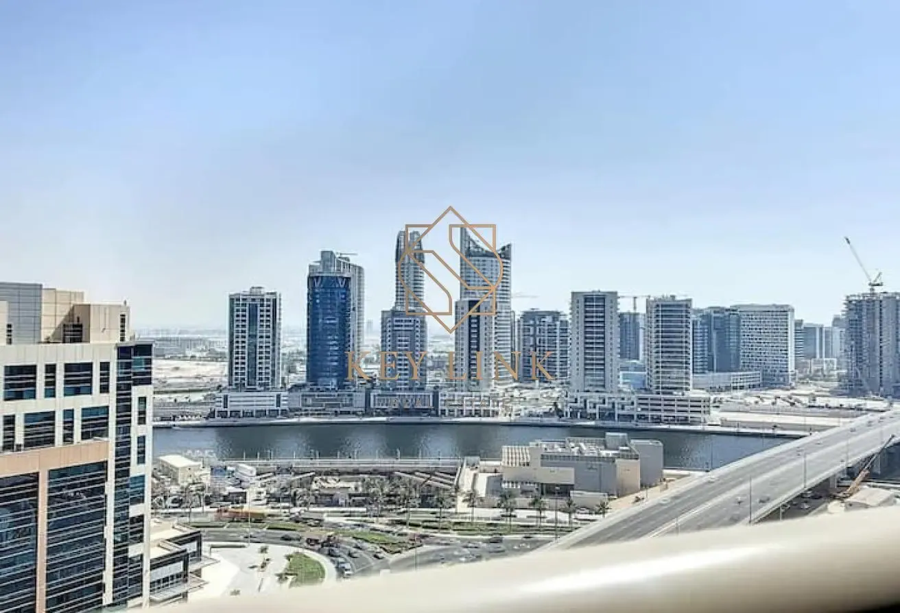 Exclusive | Spacious |Canal View