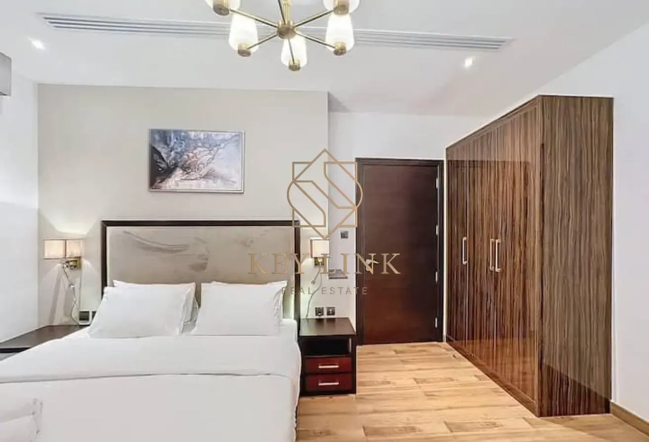 Exclusive | Spacious |Canal View
