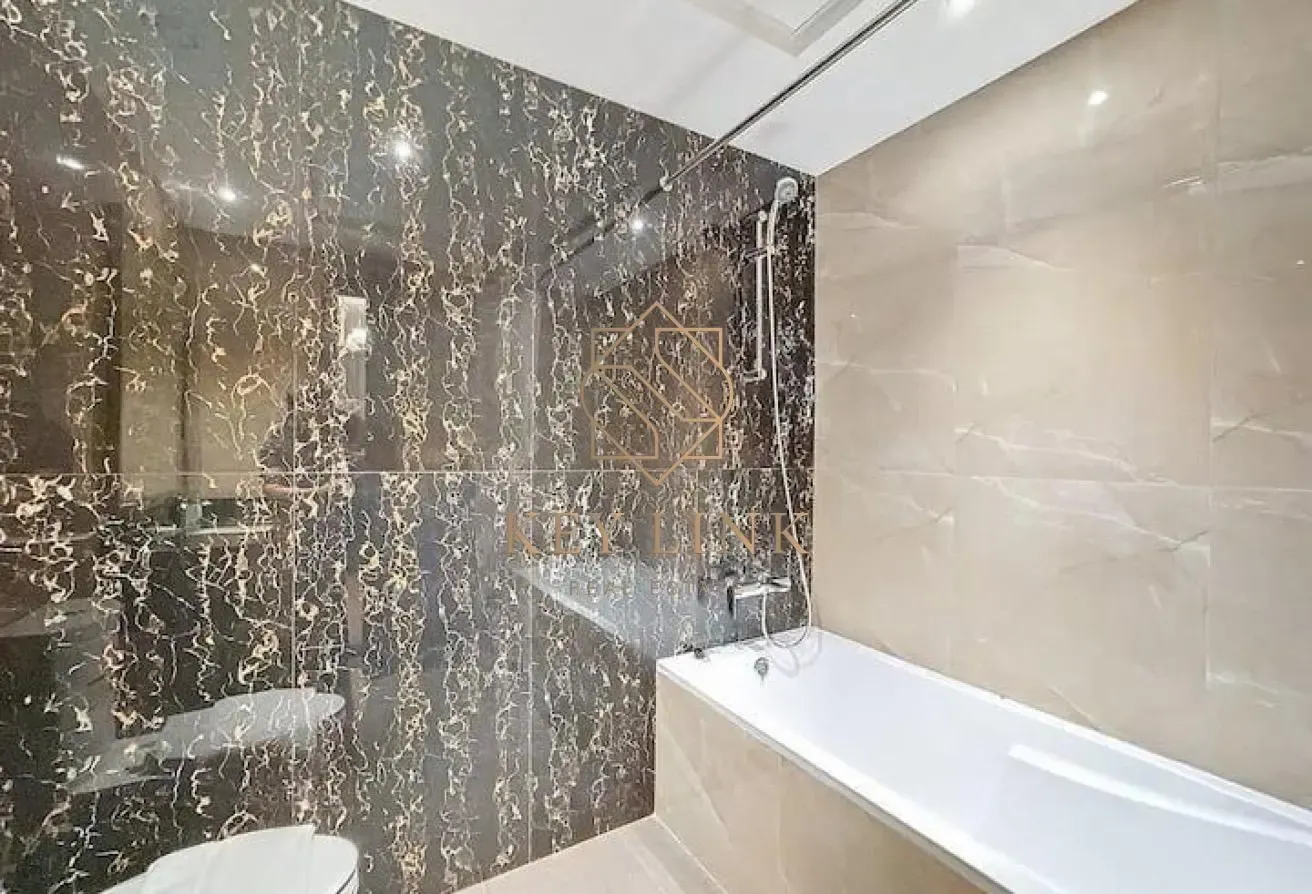 Exclusive | Spacious |Canal View