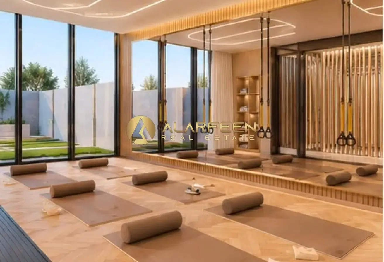 Pool View | Luxurious Unit | Best Amenities
