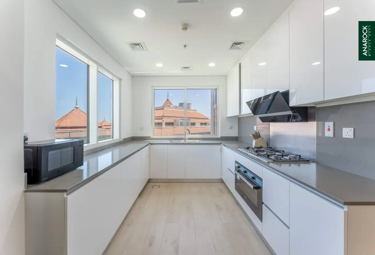 Exclusive 4BR Penthouse | Beach Access
