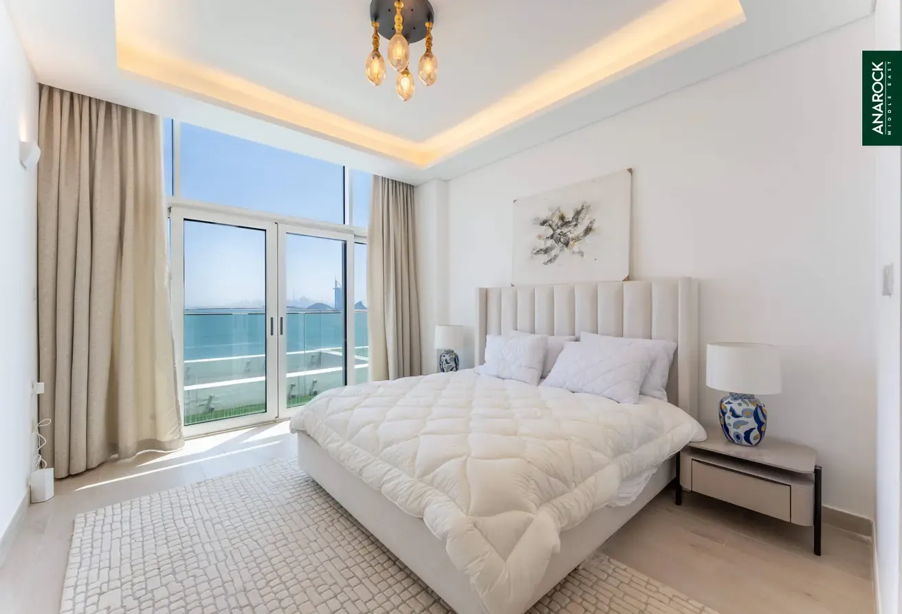 Exclusive 4BR Penthouse | Beach Access