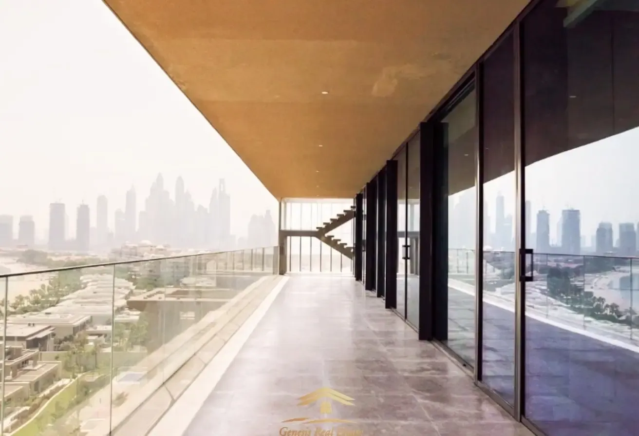 PALM AND SEA VIEW | CORNER UNIT | GENUINE RESALE