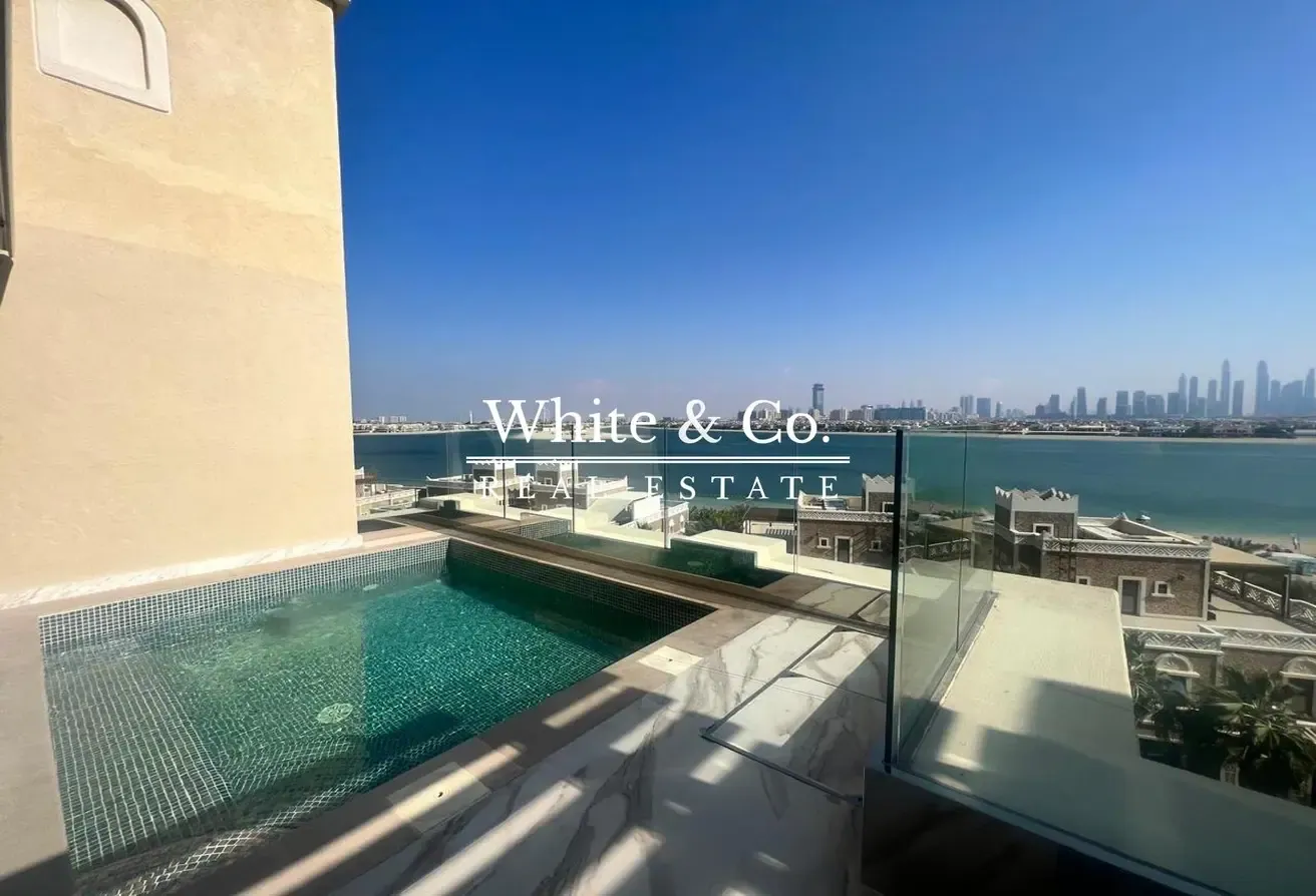 Duplex | Skyline Views | Terrace + Pool