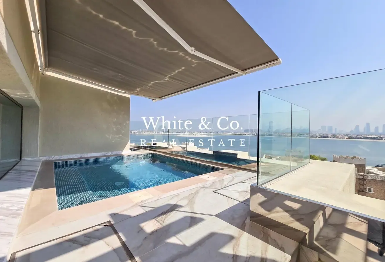 Duplex | Skyline Views | Terrace + Pool