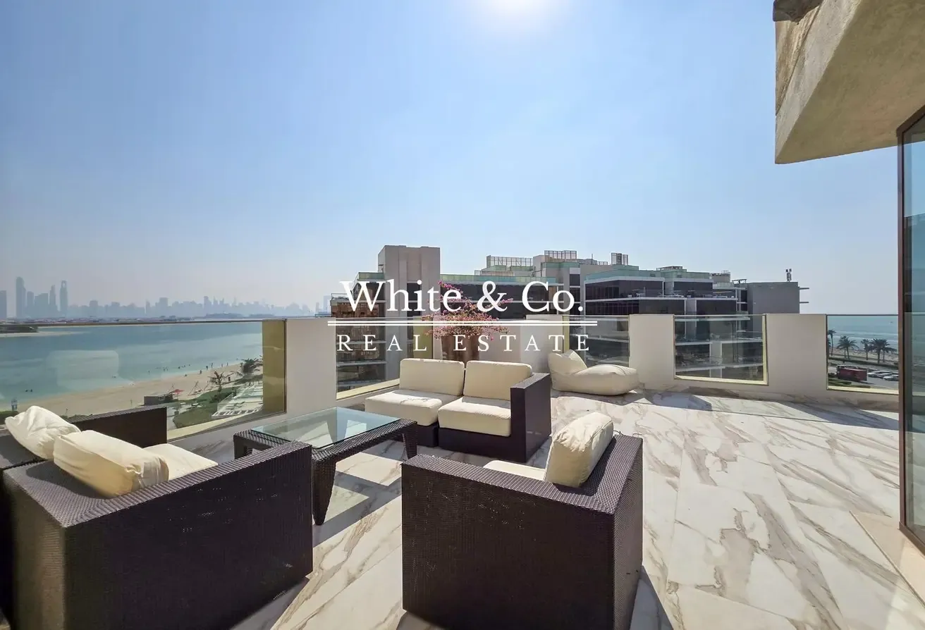 Duplex | Skyline Views | Terrace + Pool