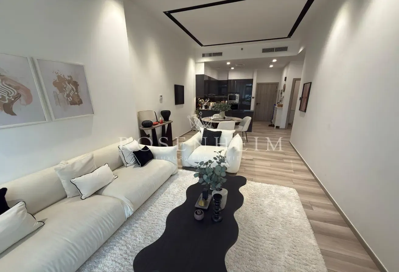 With Maids Room  |  Vacant Now  |  Fully Furnished