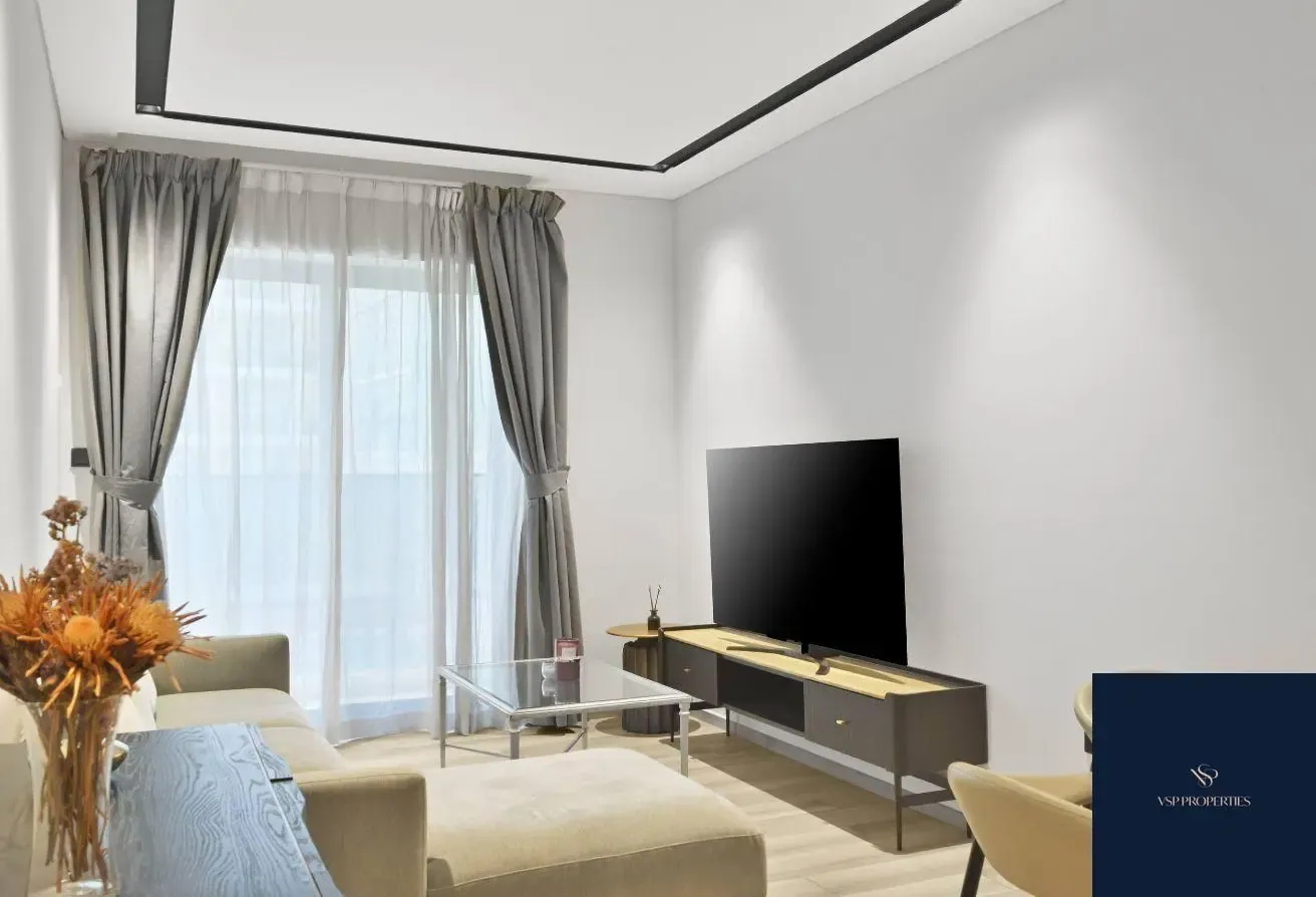 Fully Furnished, Spacious ,Prime Location,Vacant