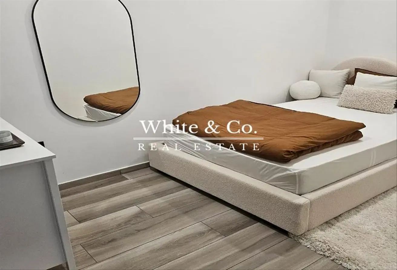 1 Bedroom + Study | Vacant | Large Layout