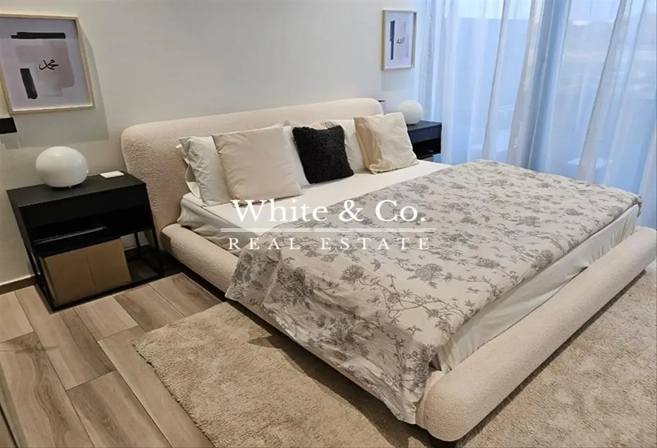 1 Bedroom + Study | Vacant | Large Layout