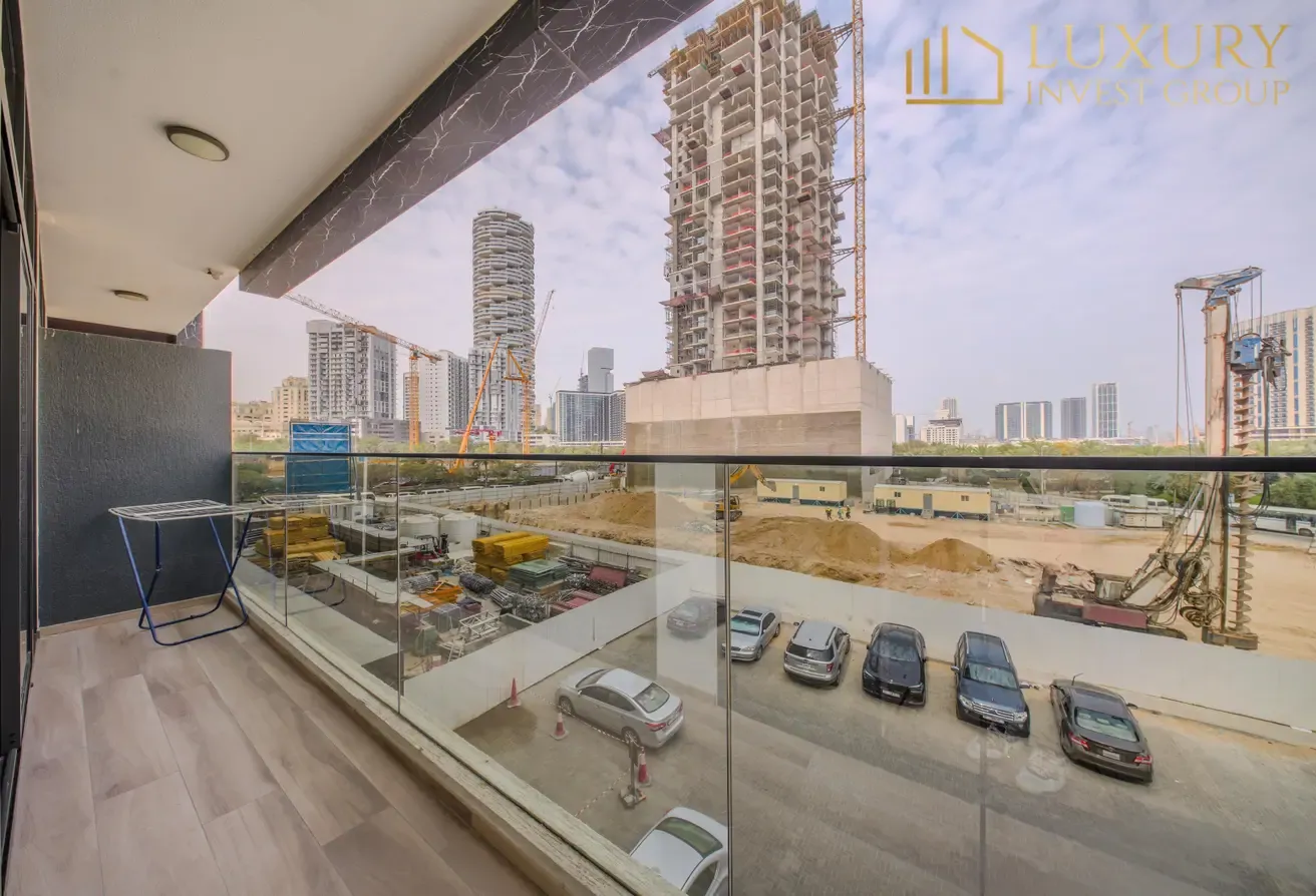 1BR Plus Maids | Vacant Unit | Great Holiday Home