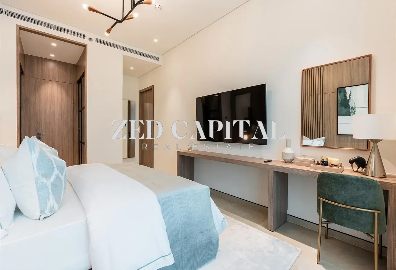 Motivated Seller | OP | Low Floor | 1BR+Study